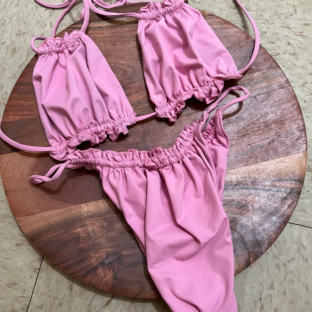Pink Bikini Set - Picture 2 of 4